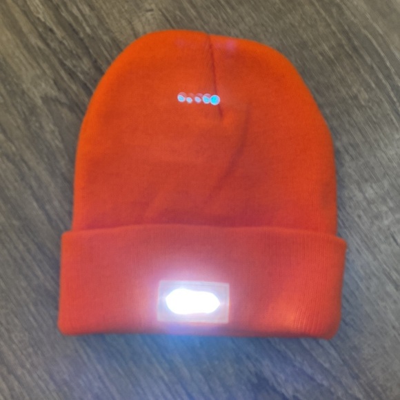 LIGHT 💡 Beanie - Picture 2 of 2